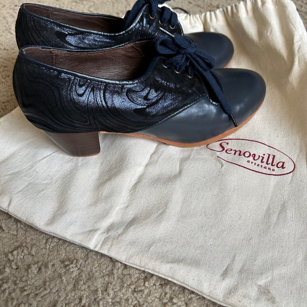 Flamenco dance shoes by Senovilla of Spain CARMELA